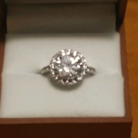 Jewelry - Real diamond sterling silver cz big stone